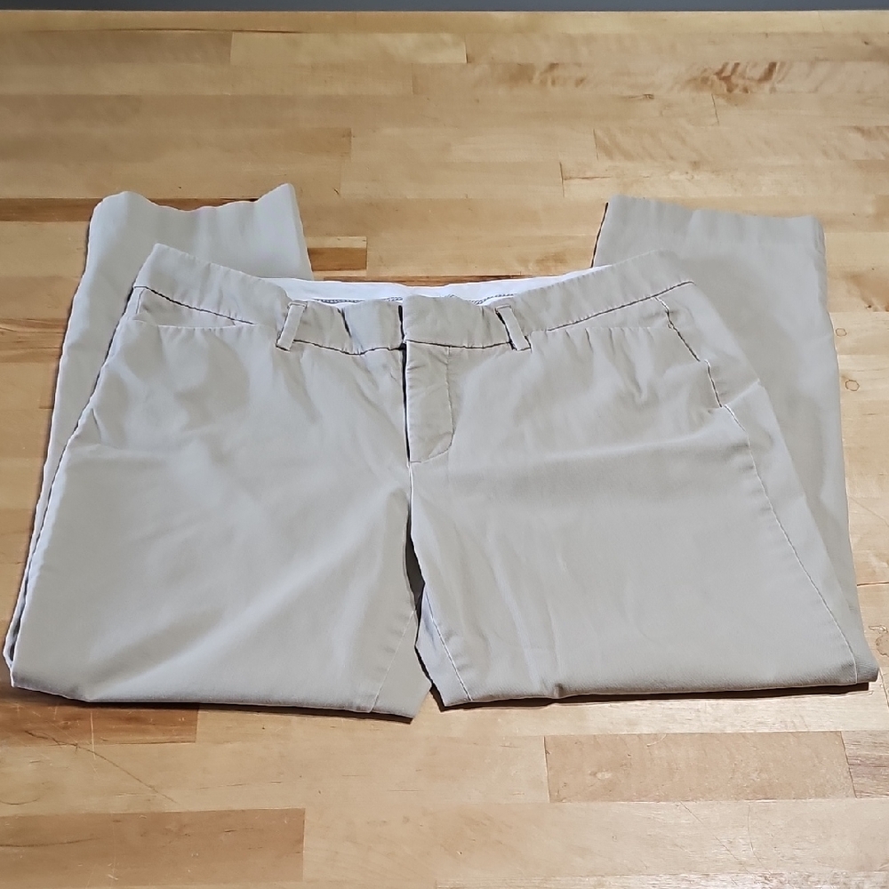 💼 a.n.a. Khaki Chino Pants | Size 10 EUC